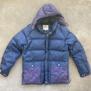 Vintage 1970s ADVENTURA Two Tone Blue Purple Nylon Quilted PUFFER JACKET Coat Size Extra Large Winter Puffy Down