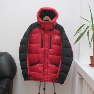Mountain Hardwear Red Puffer Down Jacket Men's Medium