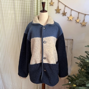 XL- Vintage Navy, Beige, and Blue Colorblock Fuzzy Fleece Collared Button Down Jacket | Current Seen