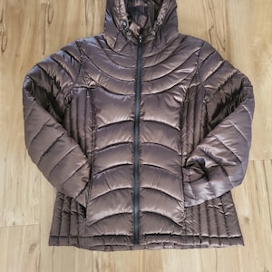 ANDREW MARK Puffer Jacket Packable Down Lightweight Travel Metallic Hooded Medium Designer Coat/No.20